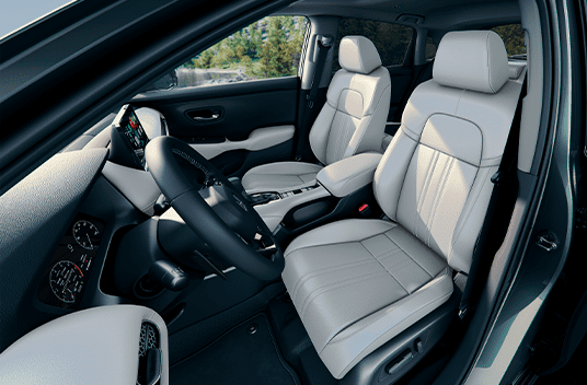 Revestimento dos bancos: Couro na cor Preta ou Cinza Claro