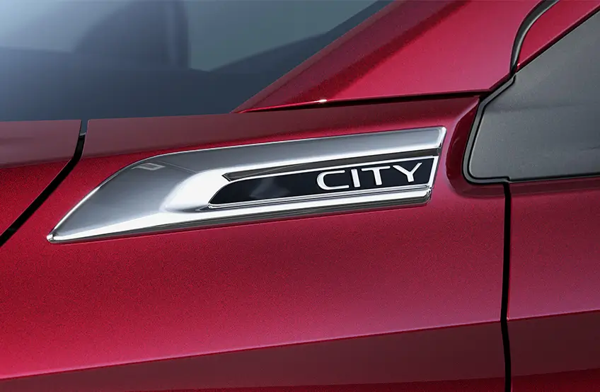 New City Hatchback - Acessório - Emblema lateral decorativo