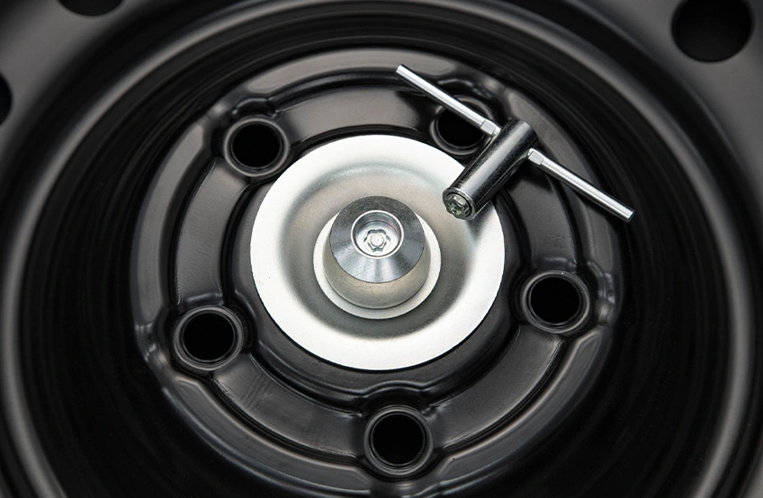 New City Sedan - Acessório - Interno - Trava antifurto do estepe