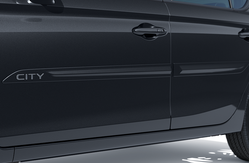 New City Sedan - Acessório - Externo - Friso de portas com logo cromado