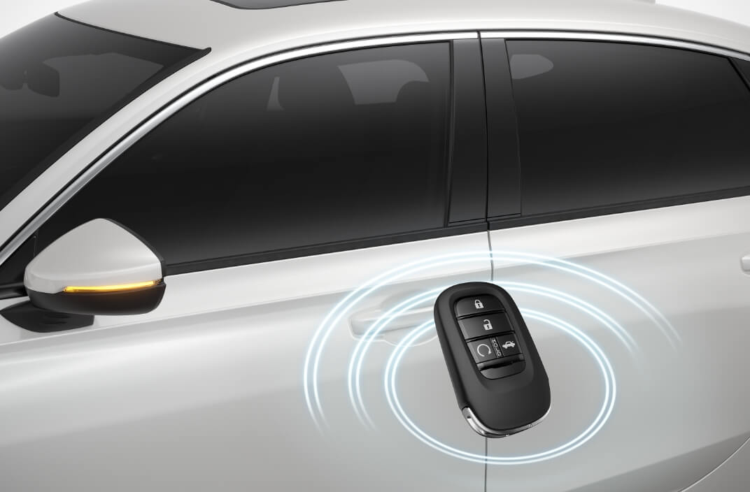 Civic Híbrido - Tecnologia - Acionamento remoto do motor e função Smart Entry 