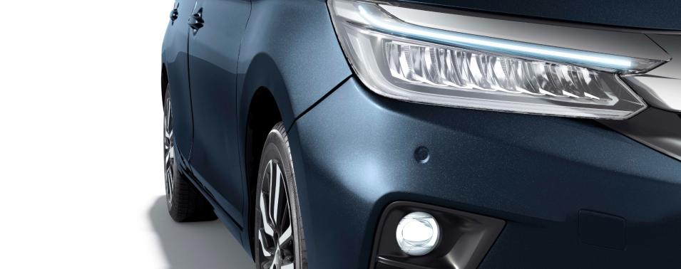 Faróis em LED com luzes diurnas de posição (DRL) integrado