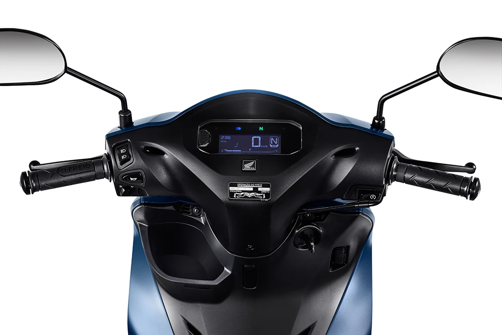Controle de freios nas duas mãos da Honda Biz 125