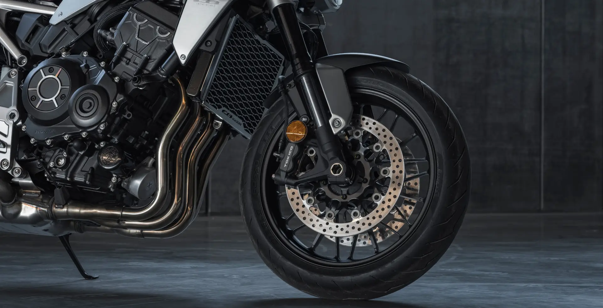 Freio e Suspensão Dianteiro da Moto Honda CB 1000R