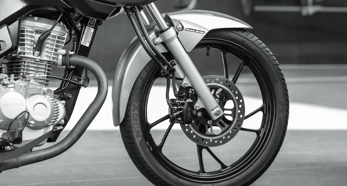 Pneu dianteiro da Moto Honda CG 160 Fan