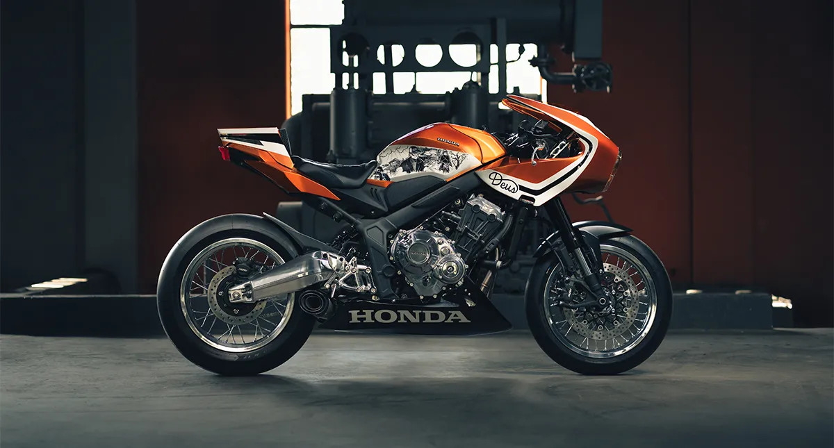 Motocicletas customizada Equipe C com CB 650R