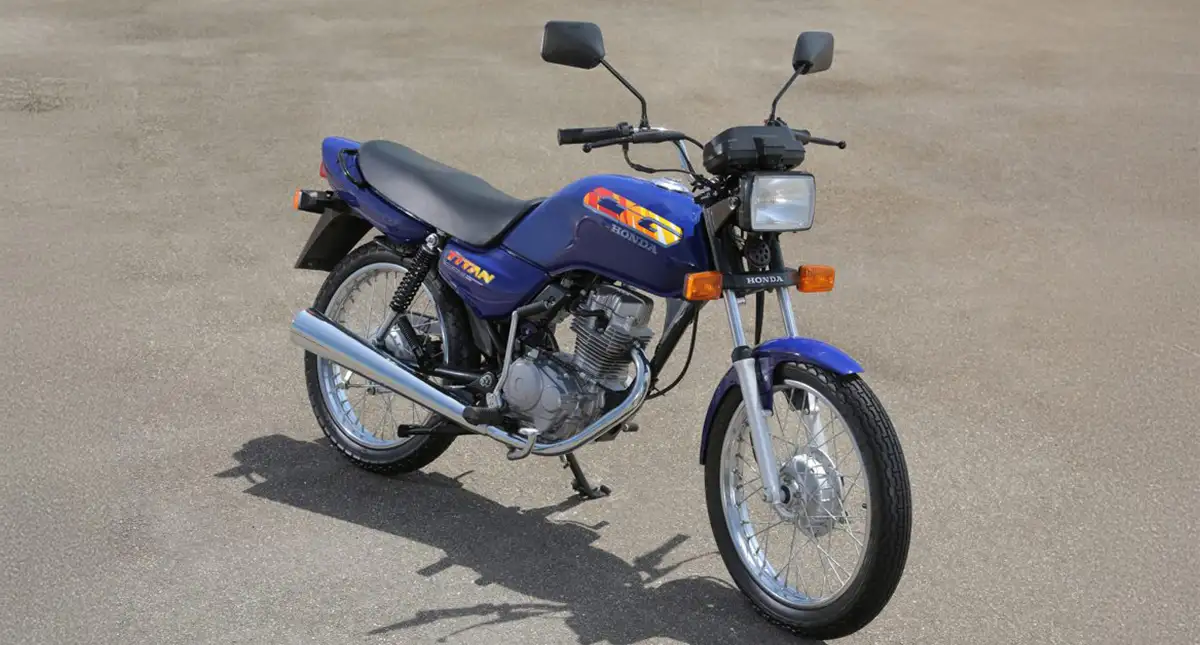 4ª geração da motocicleta  Honda CG 125 Titan 1994 Azul