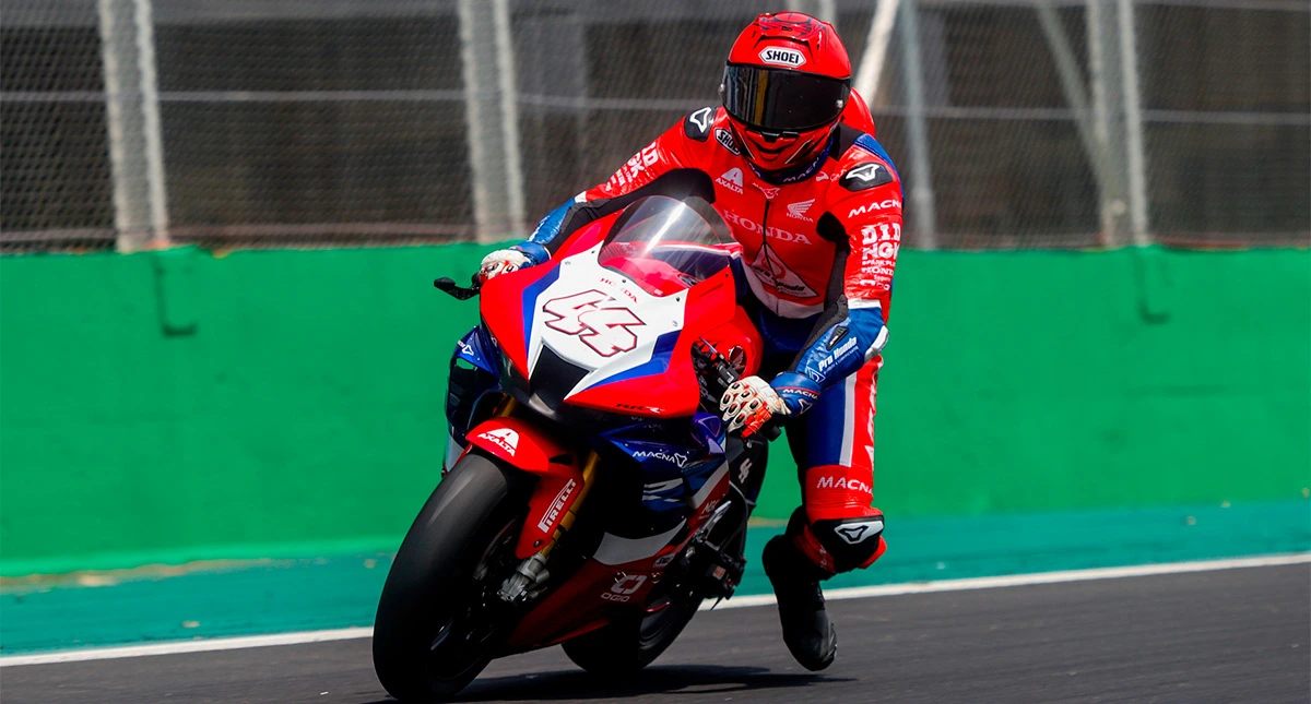 Piloto Gui Brito com motocicleta Honda CBR 650R
