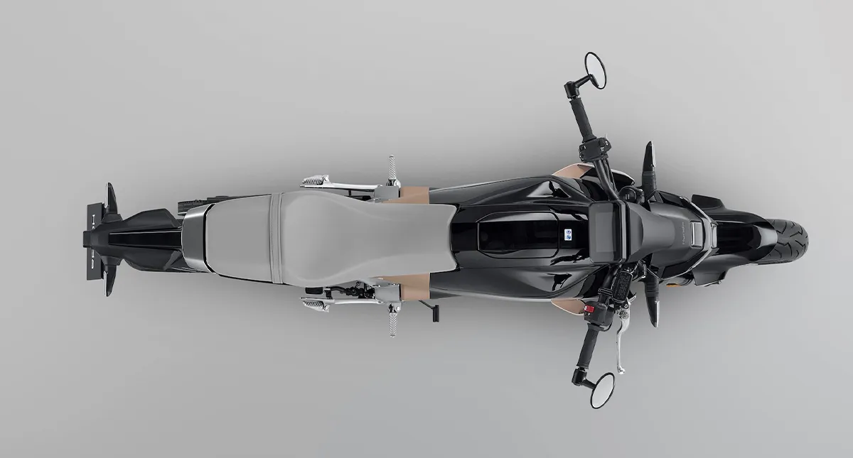 Moto elétrica Honda preta vista de cima