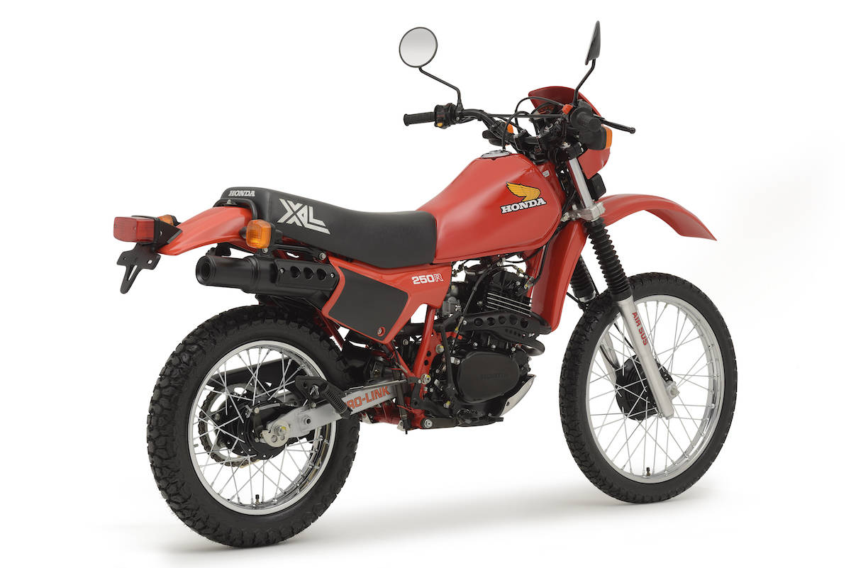 Honda XL 250R 1982 Vermelha Banco