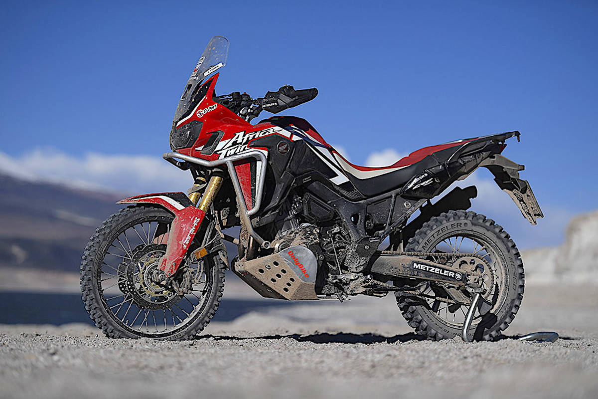 Moto Honda Africa Twin de Lado