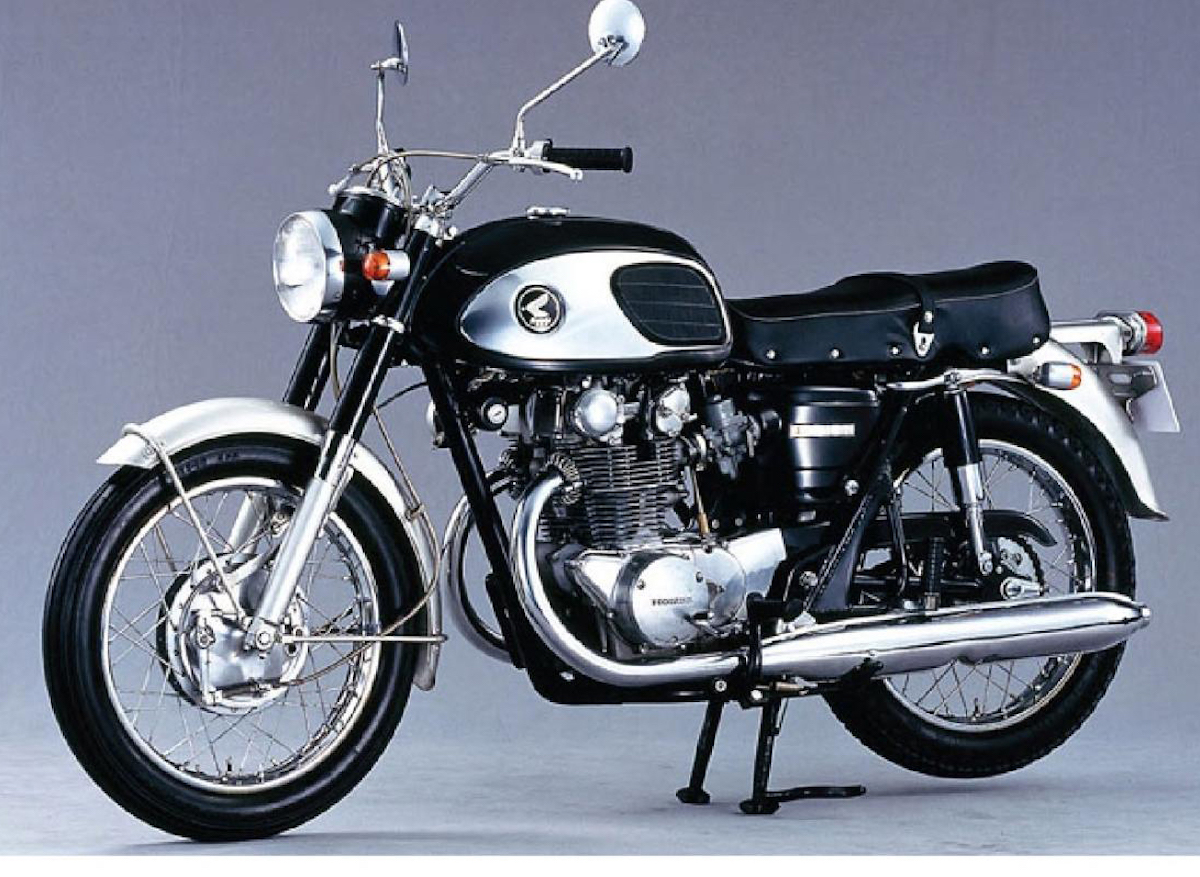 Moto Honda CB 450 de 1965 Lateral