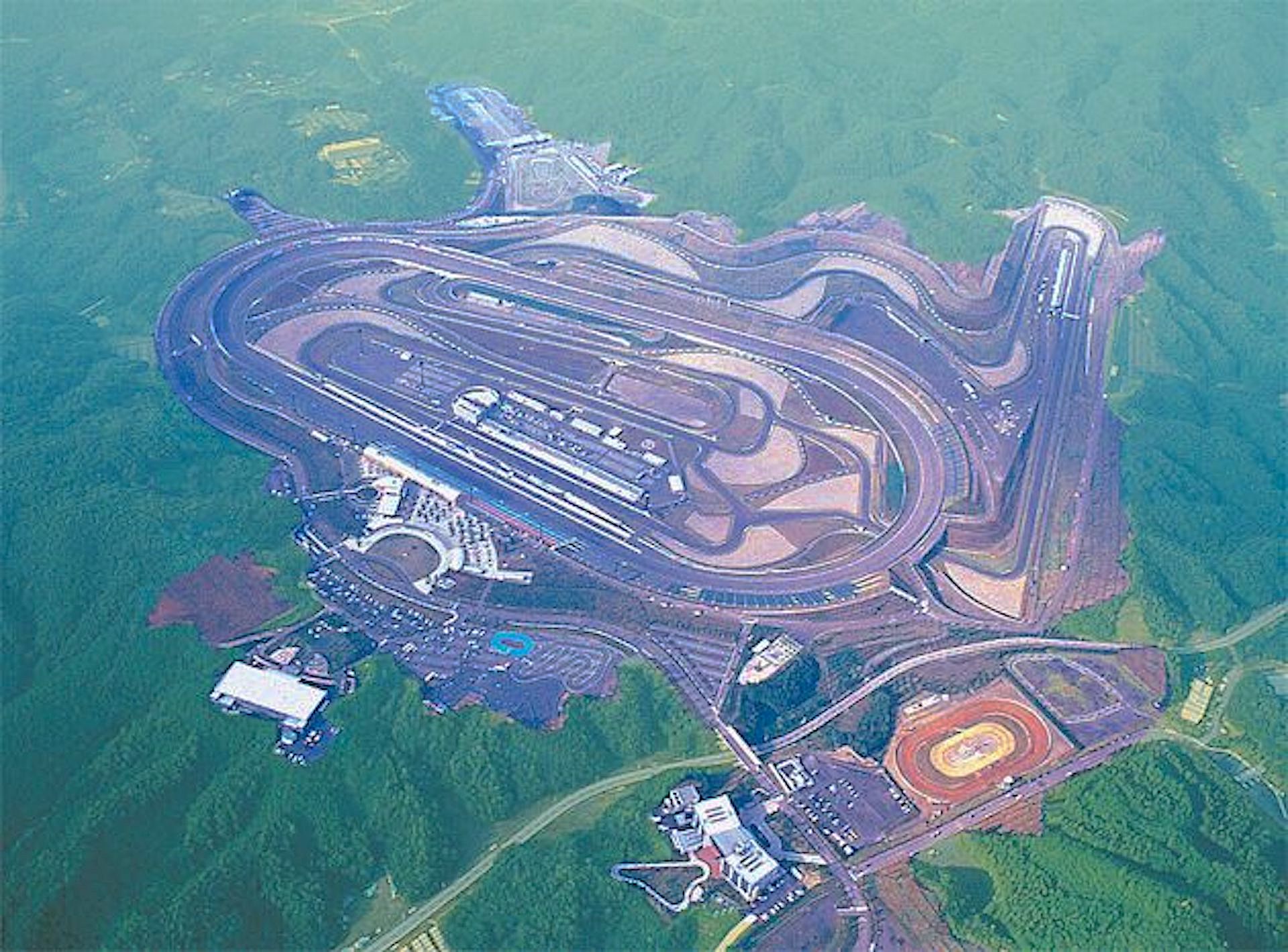 Vista aérea da pista da HondaTwin Ring Motegi