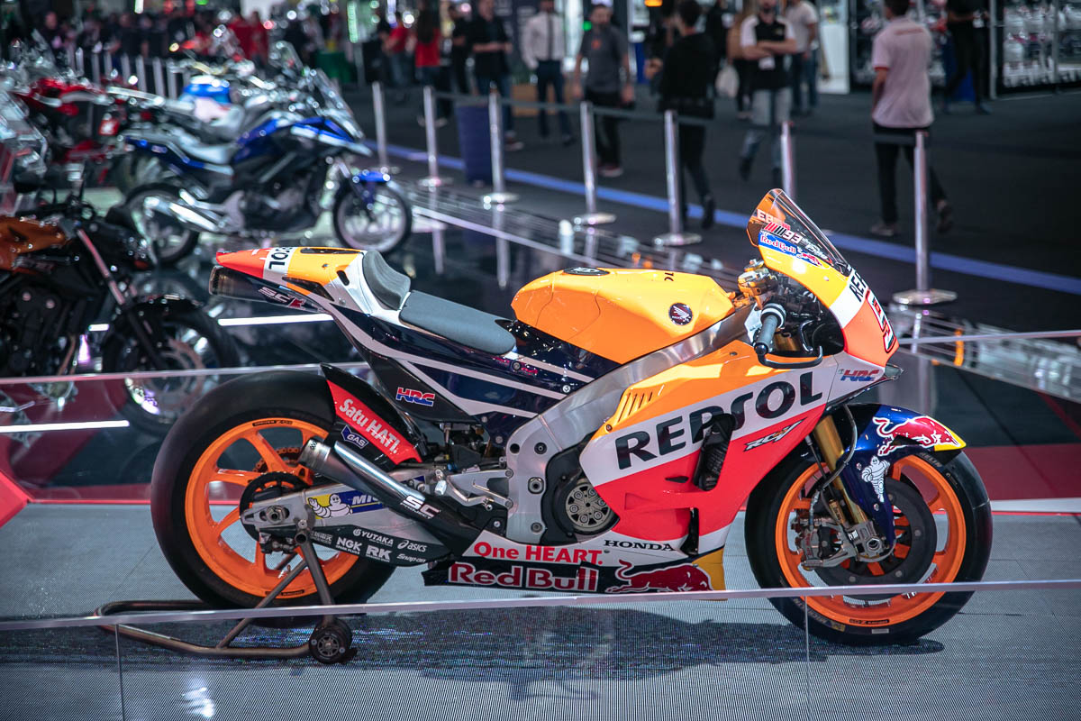 Motos Honda Repsol no Salão de Motos