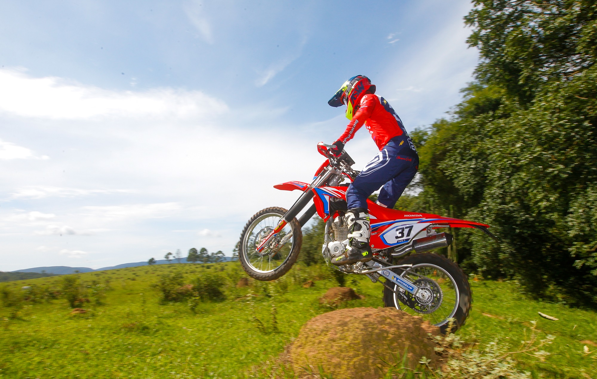 Honda CRF 250F: a melhor moto de trilha para iniciantes, Blog Honda Motos