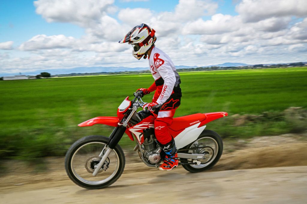 Honda CRF 250F: a melhor moto de trilha para iniciantes, Blog Honda Motos