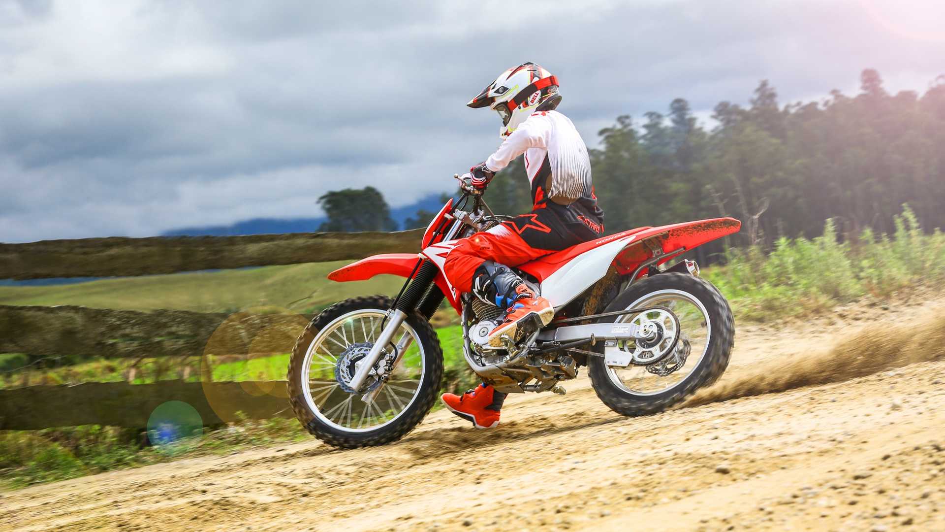 Moto Honda CRF 250 F na Competição