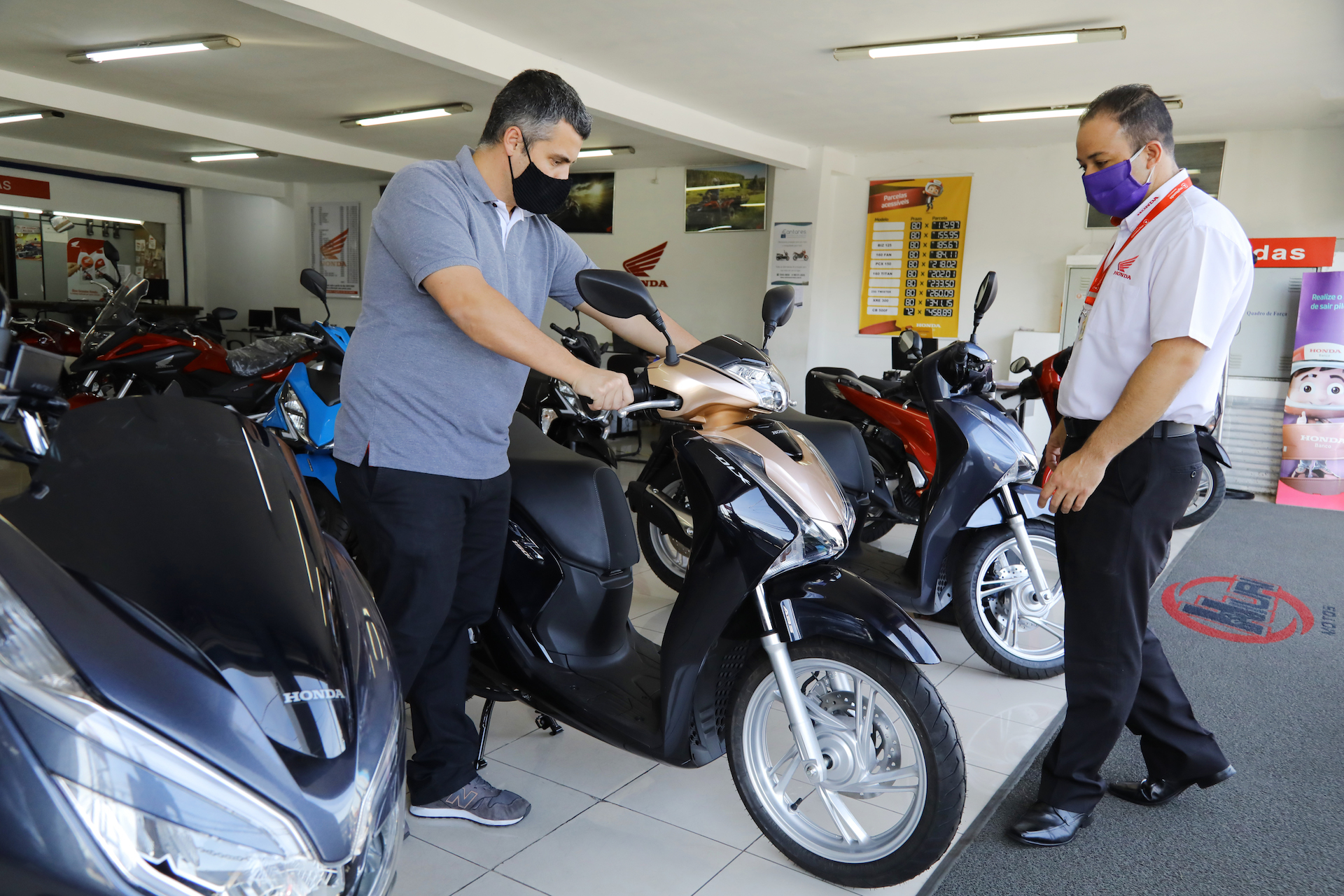 Como comprar uma moto parcelada | Blog Honda Motos | Artigos e Notícias de  Motos para Todos