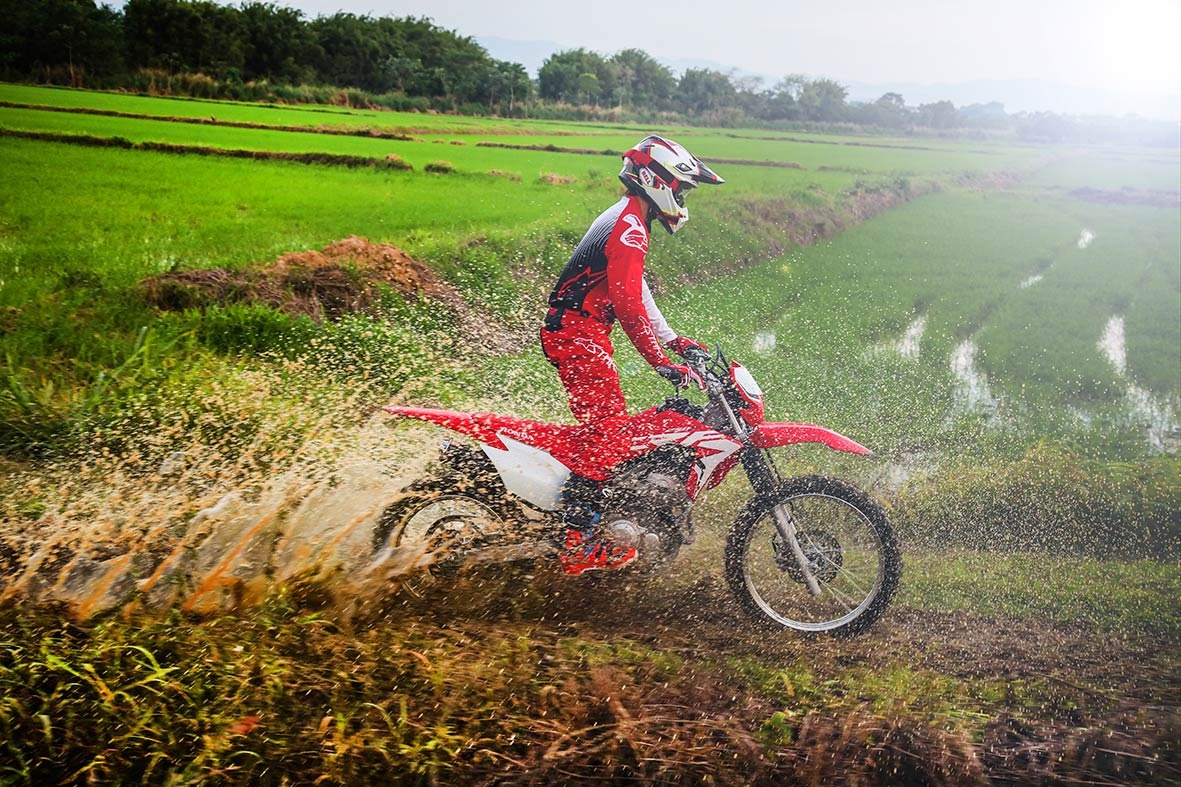 Honda CRF 250F: a melhor moto de trilha para iniciantes, Blog Honda Motos