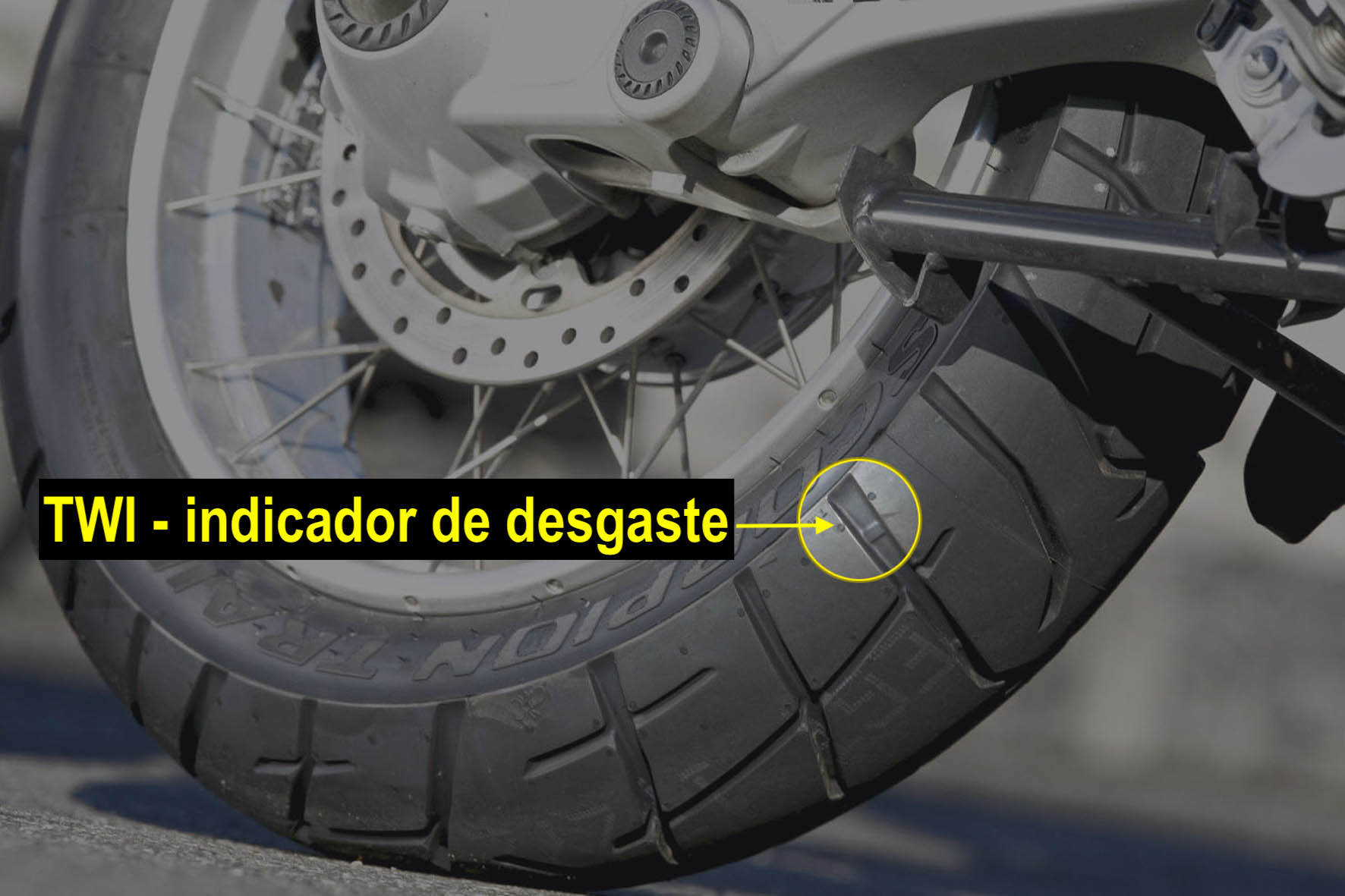 Indicador de desgaste em pneu careca