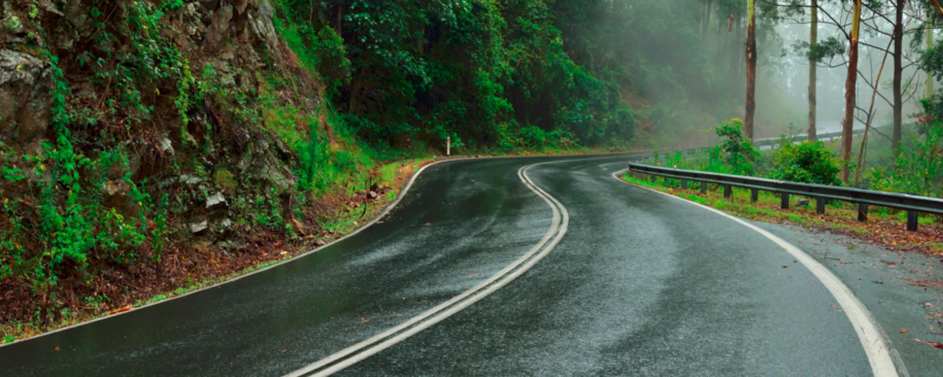 Modo de Pilotagem Rain da Moto Honda CB 1000R Vermelho Metálico Bordeaux Red Metallic