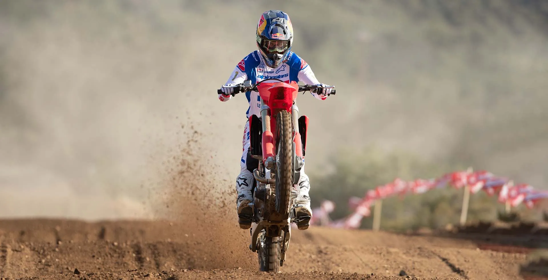 Piloto Empinando Moto Honda CRF 450R