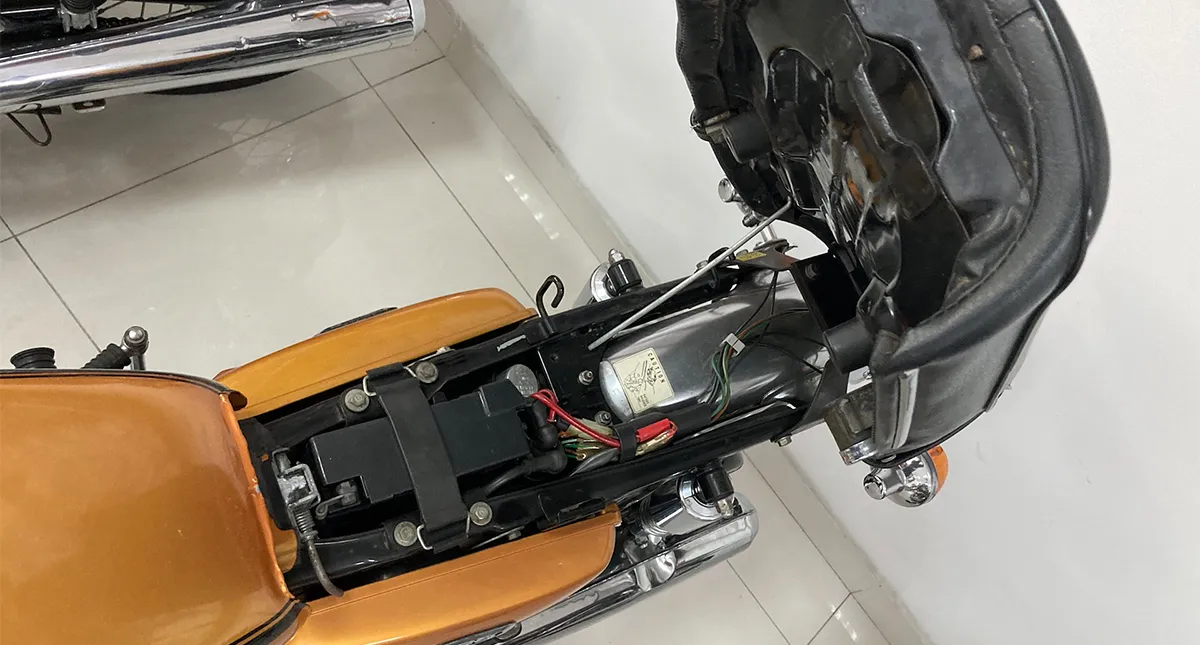Bateria da Moto Honda CB 125 Dourada