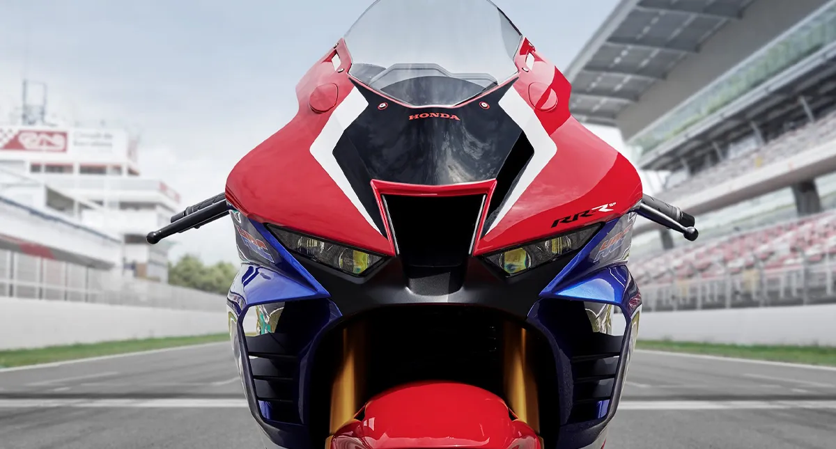 Frente da Moto Honda CBR 1000RR R Vermelha e Azul