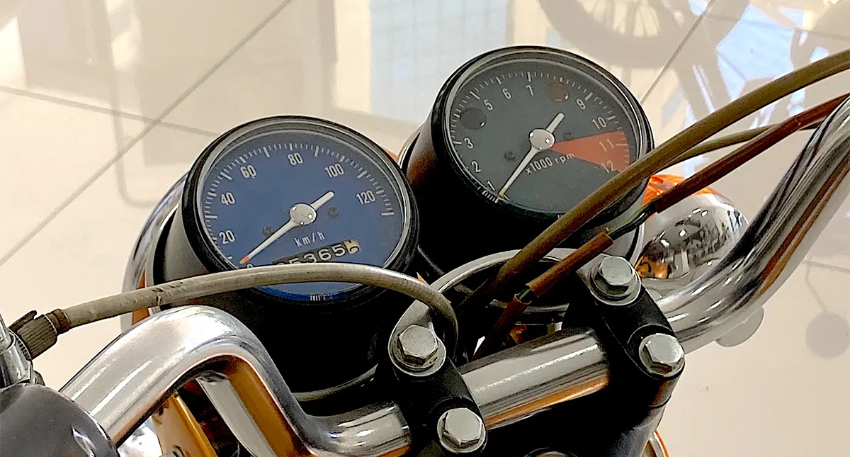 Painel da Moto Honda CB 125 Dourada