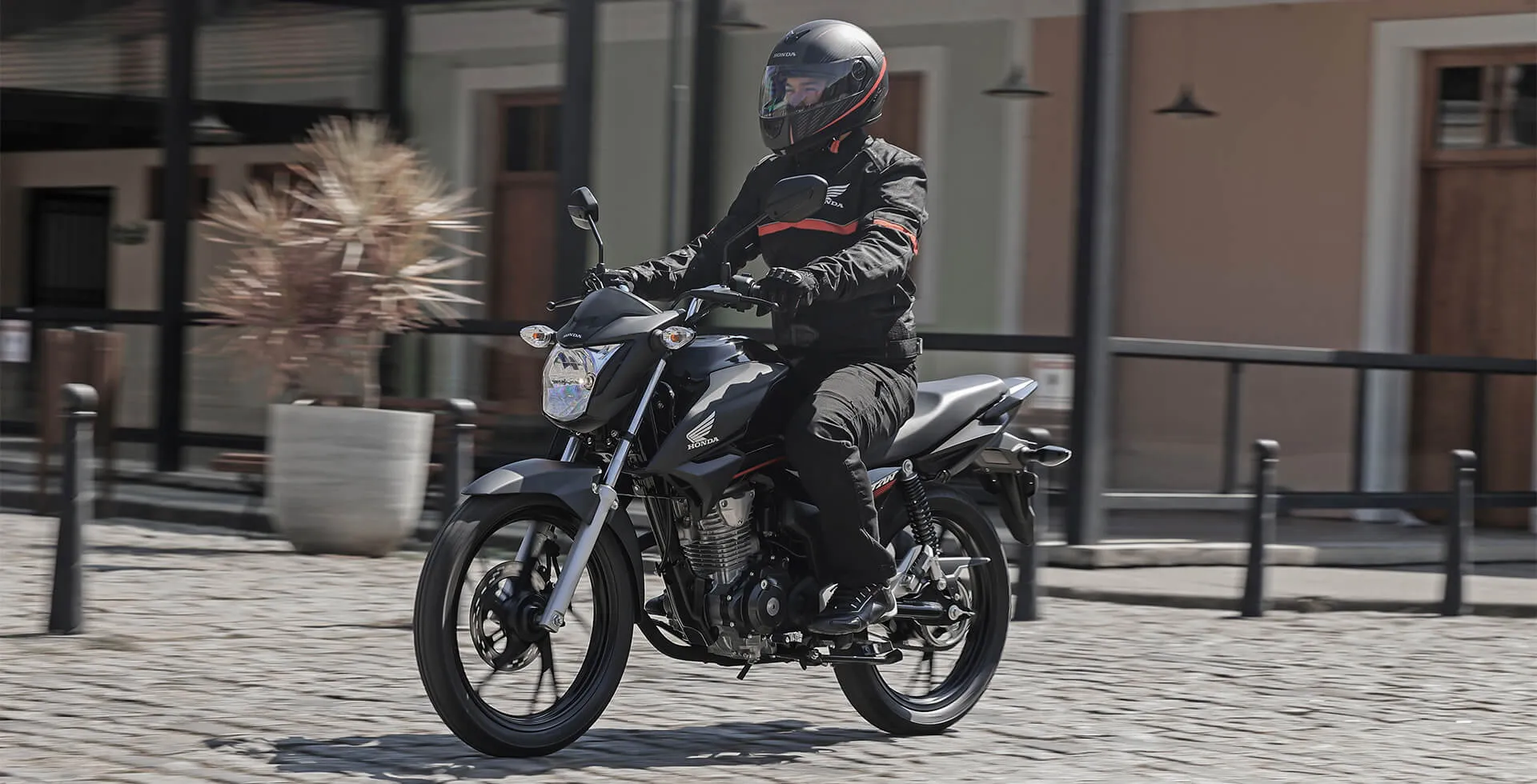 Novas Fan e Titan 2023 já estão à venda na Promenac Motos