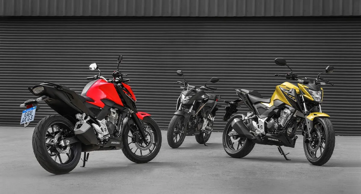 Motocicletas Honda CB Twister 300 Vermelha, Preta e Dourada