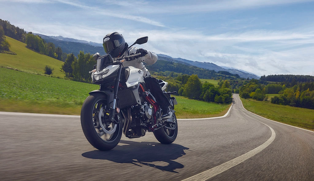 4 Modos de Condução da Honda Hornet 750