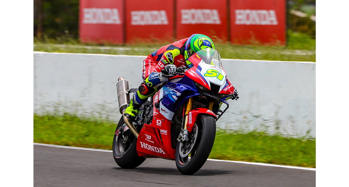 Eric Granado pilotando a moto Honda