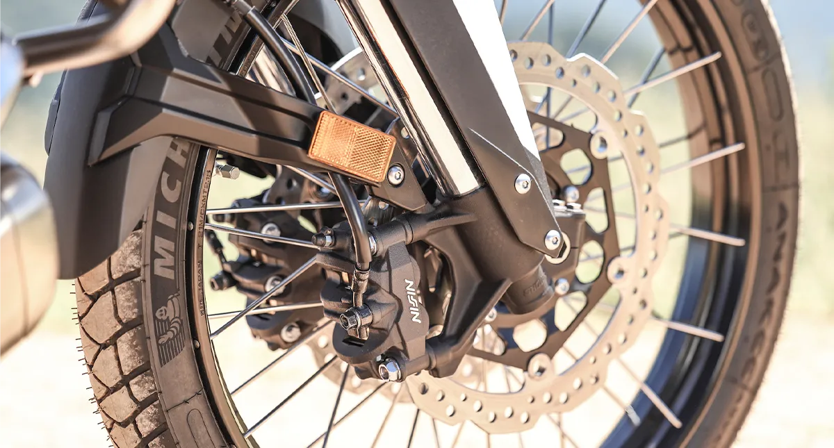 roda dianteira Honda África Twin