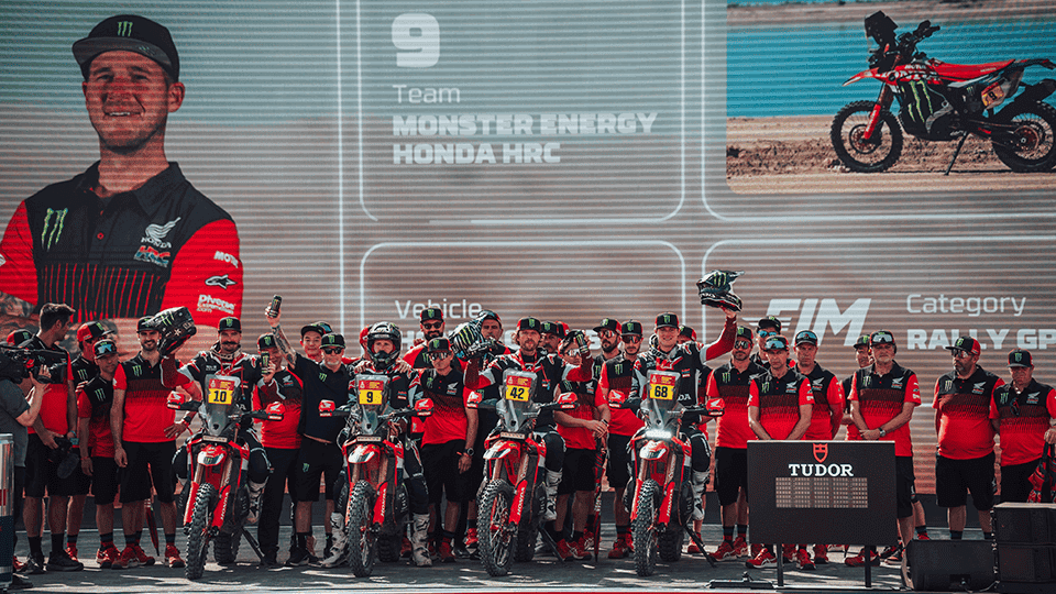 Equipe Honda em foto no dakar 2026