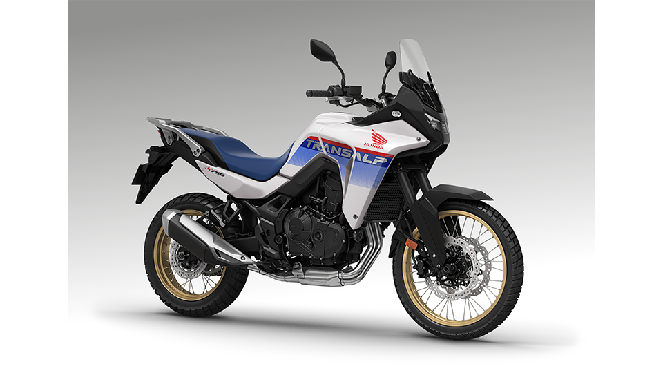 Moto Honda Transalp vista do lado direito 