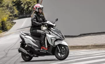 Honda Elite 125: um dos maiores sucessos entre as mulheres. | Blog Honda  Motos | Artigos e Notícias de Motos para Todos