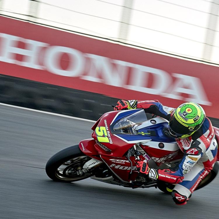 Brasileiro faz forte corrida de recuperação no espanhol de motovelocidade – MOTOMUNDO