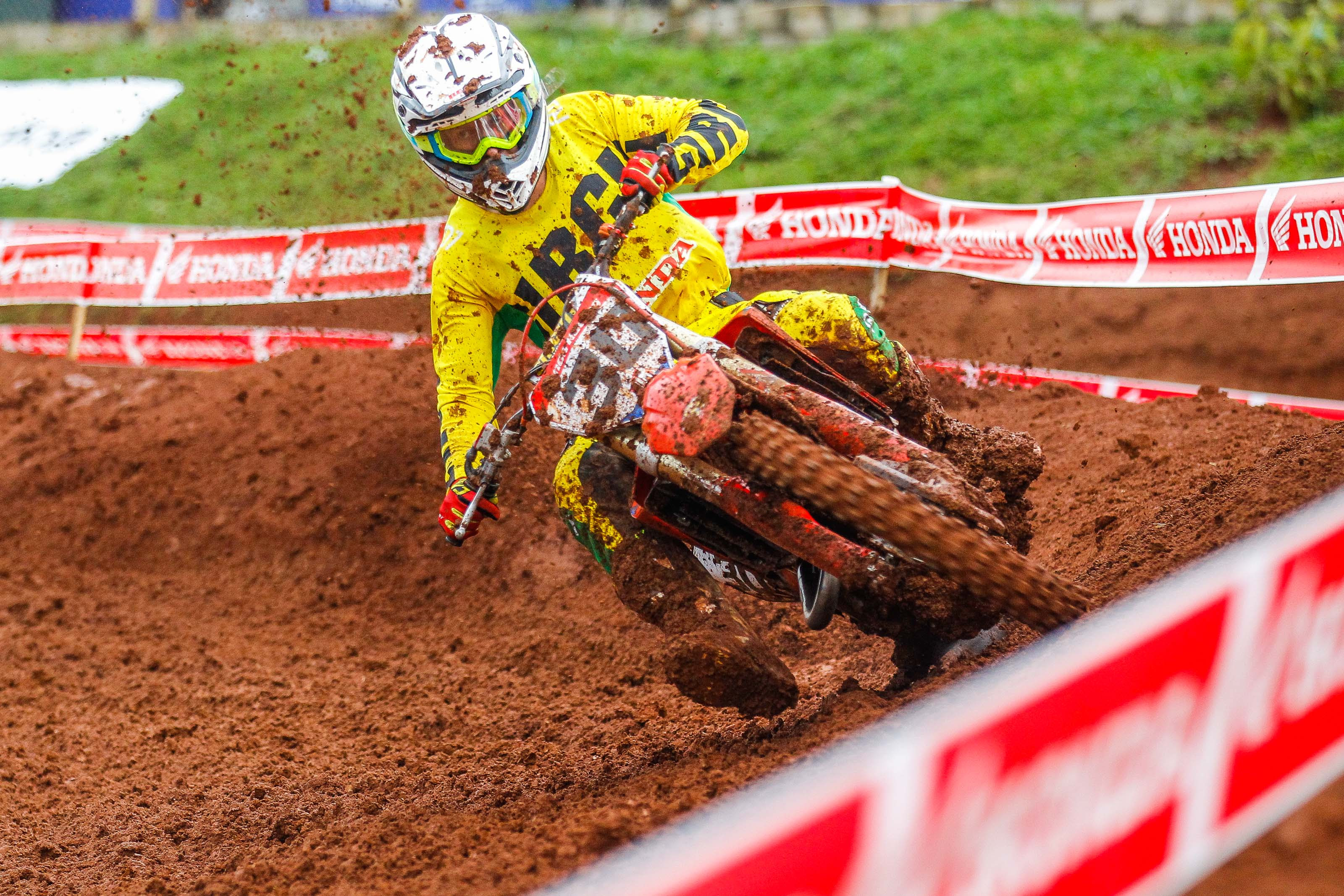 Honda Racing encara as principais corridas da abertura do Brasileiro de  Motocross neste domingo (27/9), em SC – Mundo Press