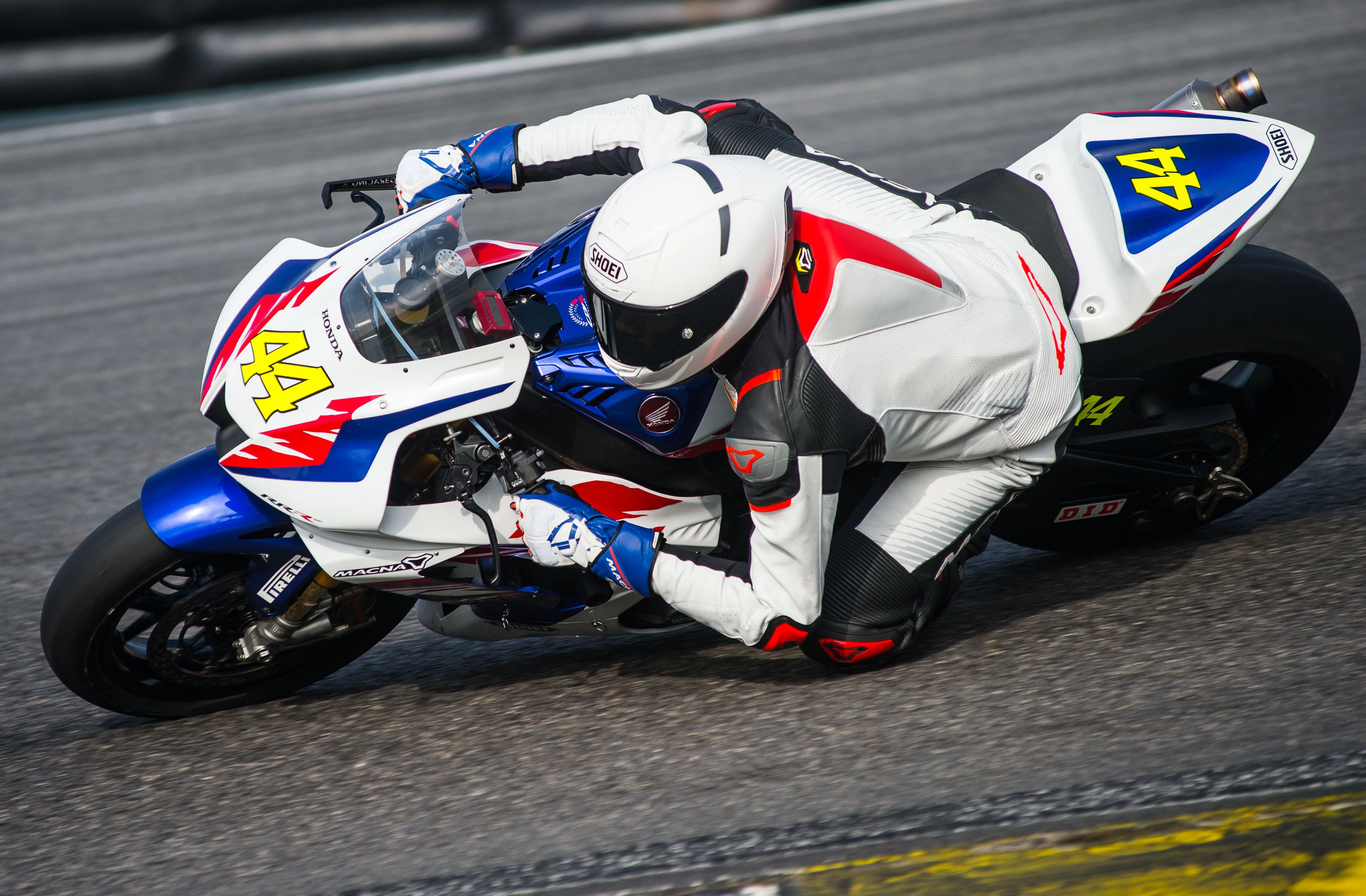 Autódromo de Interlagos recebe corrida de motos e show