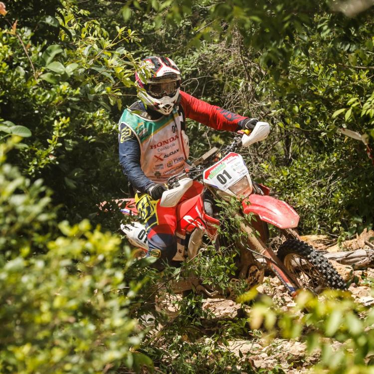 Manobras, corridas e trilhas: eventos esportivos com motos agitam Rinópolis e Panorama, presidente prudente região