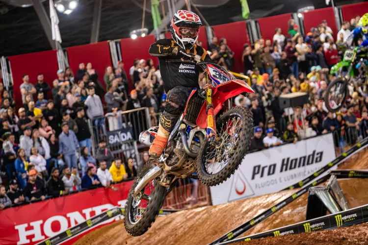 Pilotos ansiosos para corridas do Brasileiro de Motocross 2019 em Morrinhos - GO - MotoX