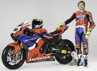 Os pilotos do Team Honda HRC Alvaro Bautista e Leon Haslam estão prontos para dar continuidade ao desenvolvimento da nova Honda CBR 1000RR-R SP Fireblade