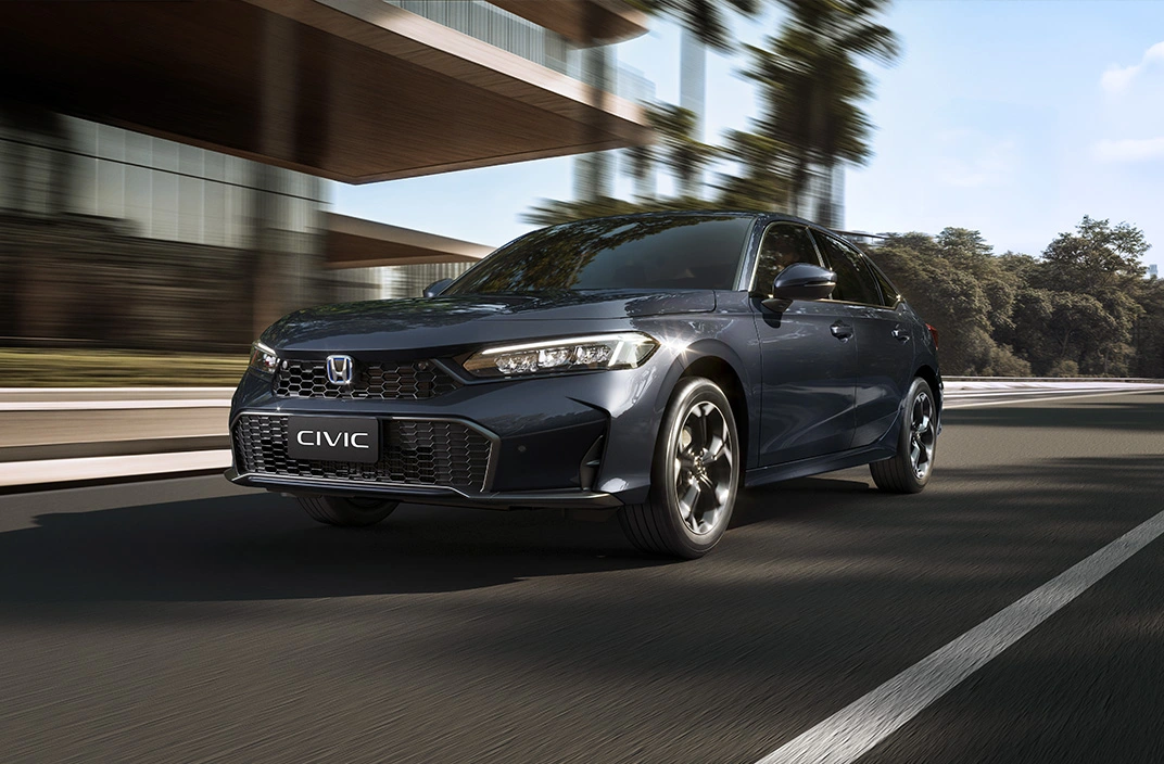 Civic Híbrido - Design - Faróis full LED com DRL